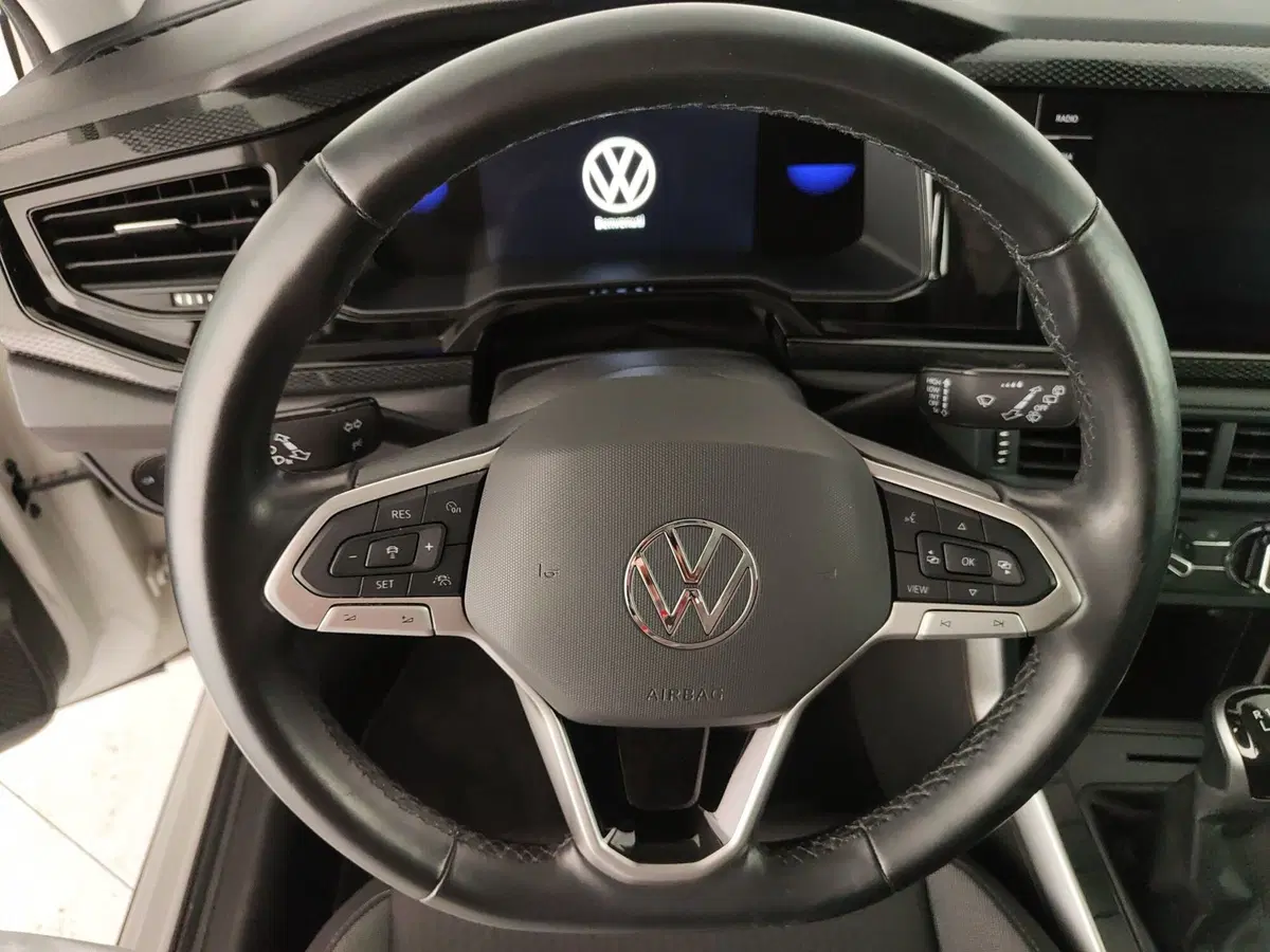 Volkswagen Taigo usata a Caserta (15)