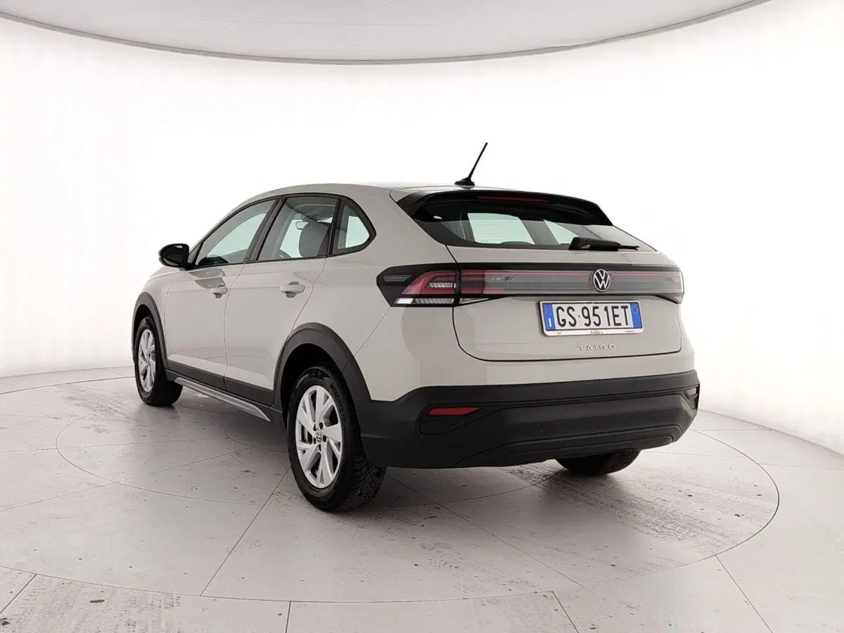 Volkswagen Taigo usata a Caserta (4)