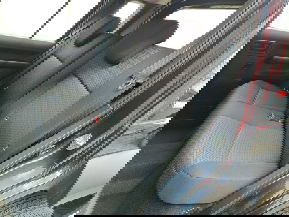 Suzuki Jimny nuova a Prato (10)