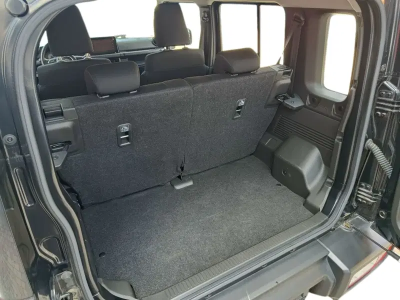Suzuki Jimny nuova a Prato (14)