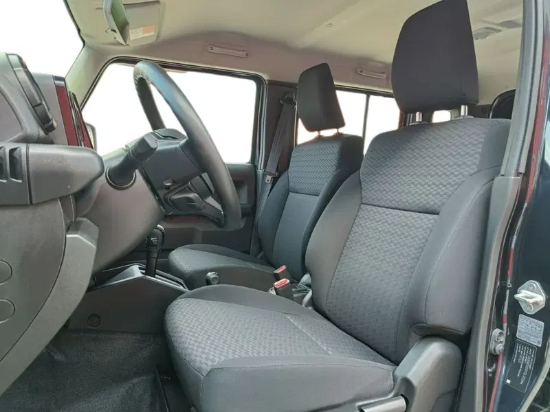 Suzuki Jimny nuova a Prato (9)