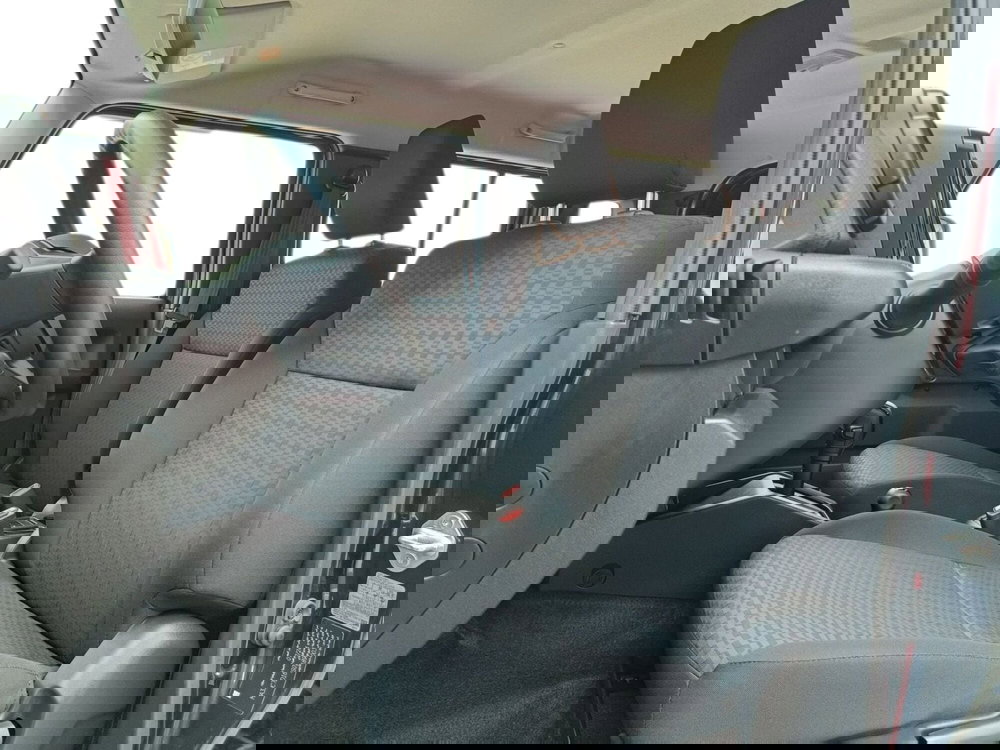 Suzuki Jimny nuova a Prato (9)