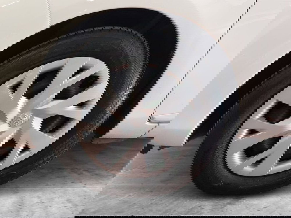 Toyota Yaris usata a Cagliari (10)