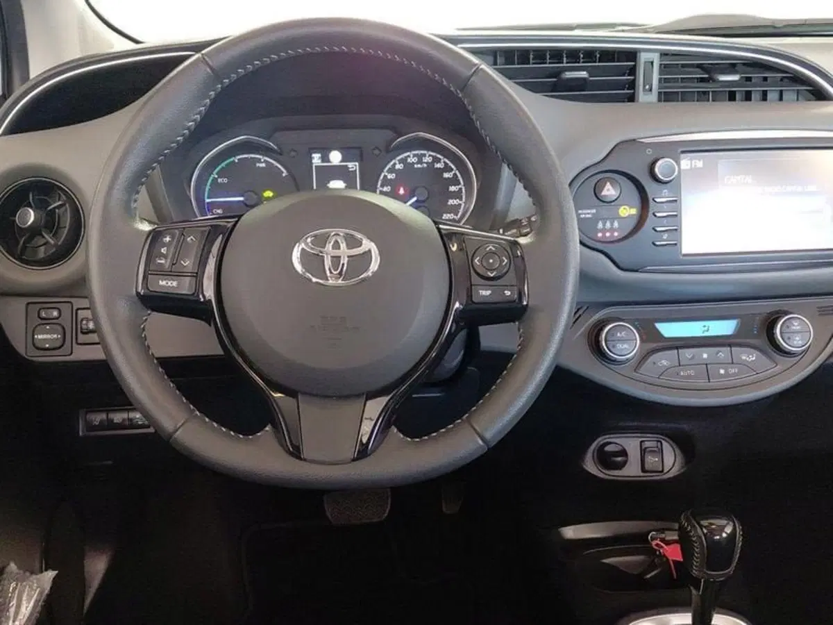 Toyota Yaris usata a Cagliari (14)
