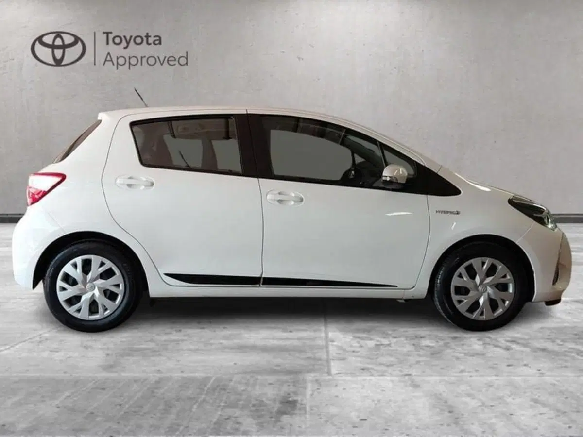 Toyota Yaris usata a Cagliari (5)