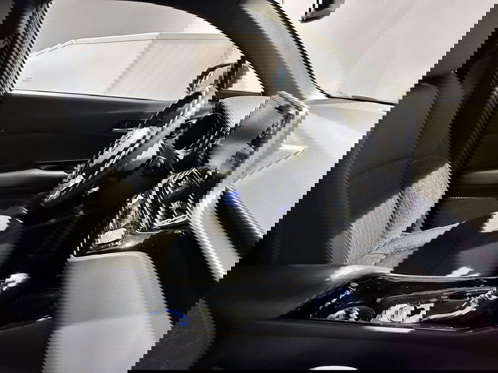 Toyota Toyota C-HR usata a Milano (7)