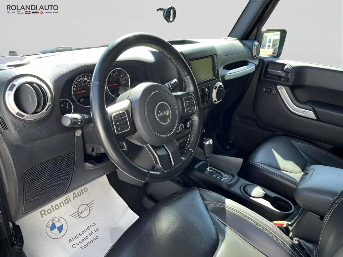 Jeep Wrangler Unlimited usata a Alessandria (11)
