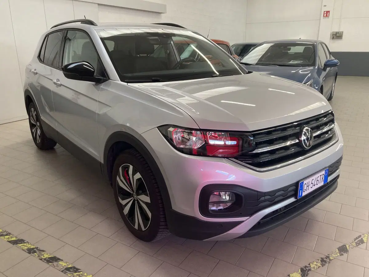 Volkswagen T-Cross usata a Pavia