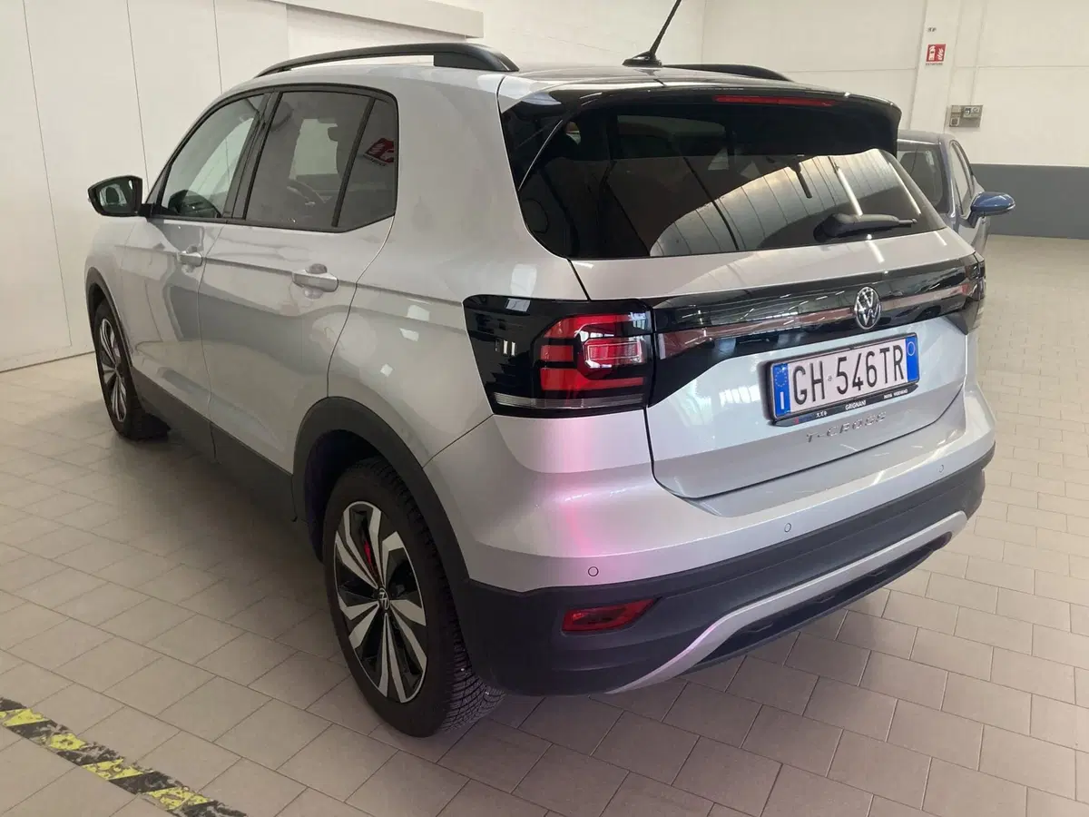 Volkswagen T-Cross usata a Pavia (6)
