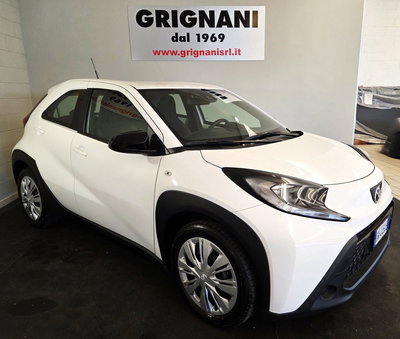 Toyota Aygo X 1.0 Active 72cv del 2024 usata a Cava Manara