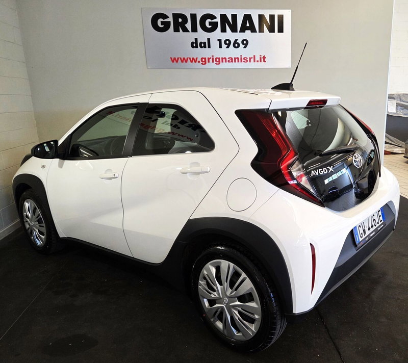 Toyota Aygo X usata a Pavia (3)