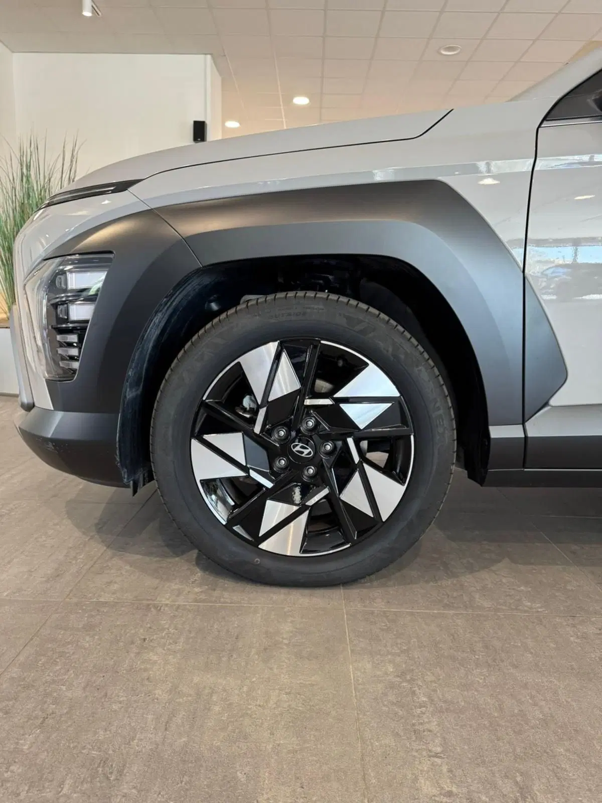 Hyundai Kona nuova a Ferrara (7)