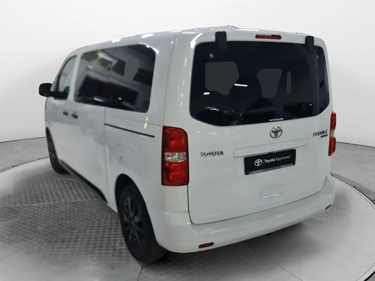 Toyota Proace Verso usata a Bologna (4)