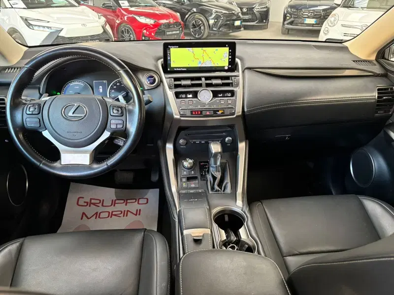Lexus NX usata a Modena (12)
