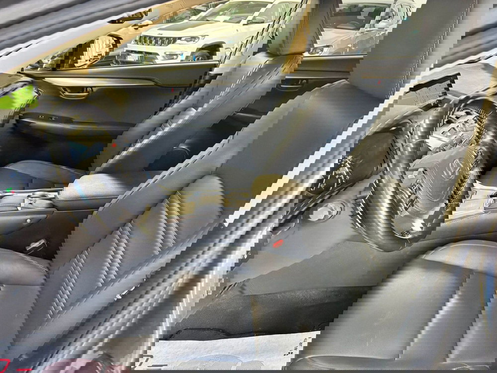 Lexus NX usata a Modena (13)