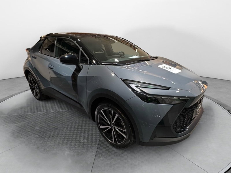 Toyota Toyota C-HR nuova a Bologna (3)