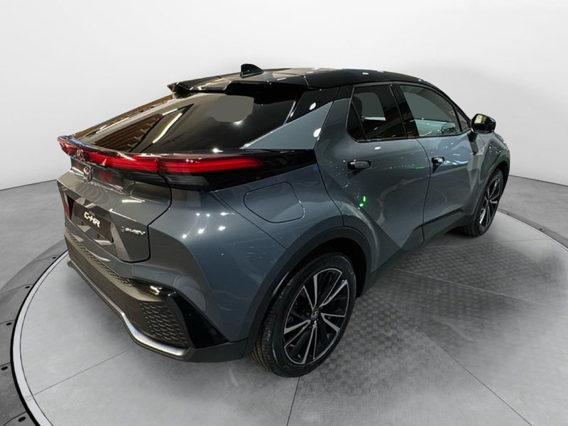 Toyota Toyota C-HR nuova a Bologna (6)
