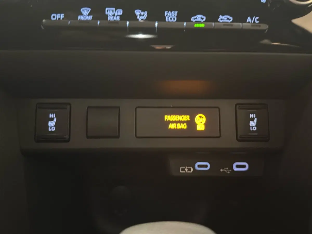 Toyota Yaris Cross nuova a Bologna (13)