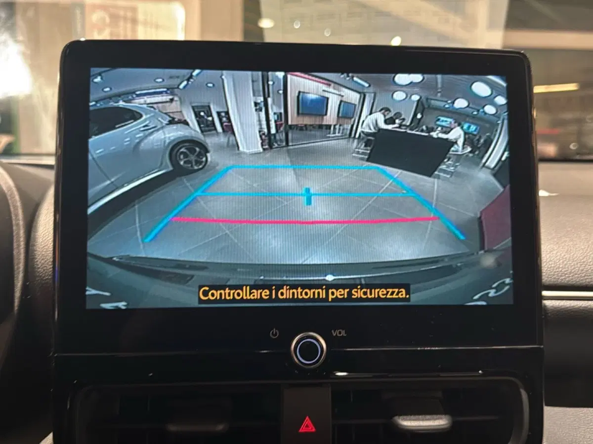 Toyota Yaris Cross nuova a Bologna (14)