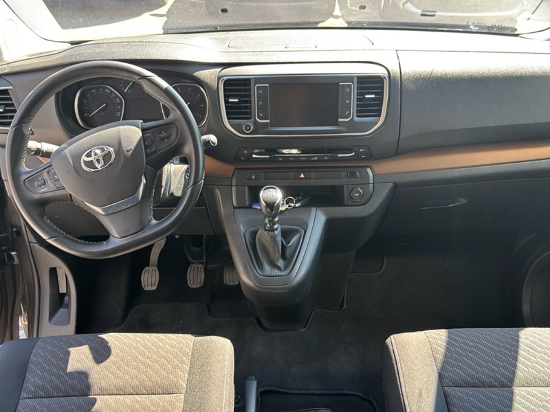 Toyota Proace Verso usata a Bologna (11)