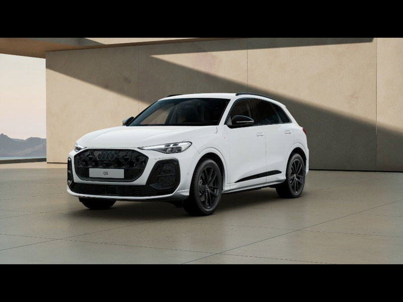 Audi Q5 nuova a Livorno