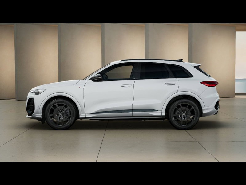 Audi Q5 nuova a Livorno (2)