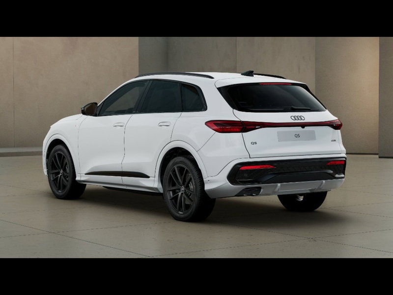Audi Q5 nuova a Livorno (3)