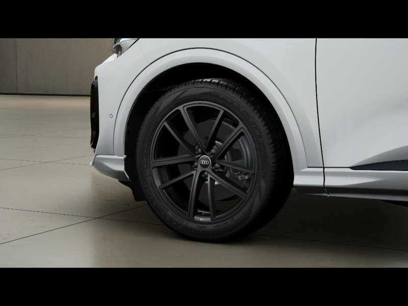 Audi Q5 nuova a Livorno (6)