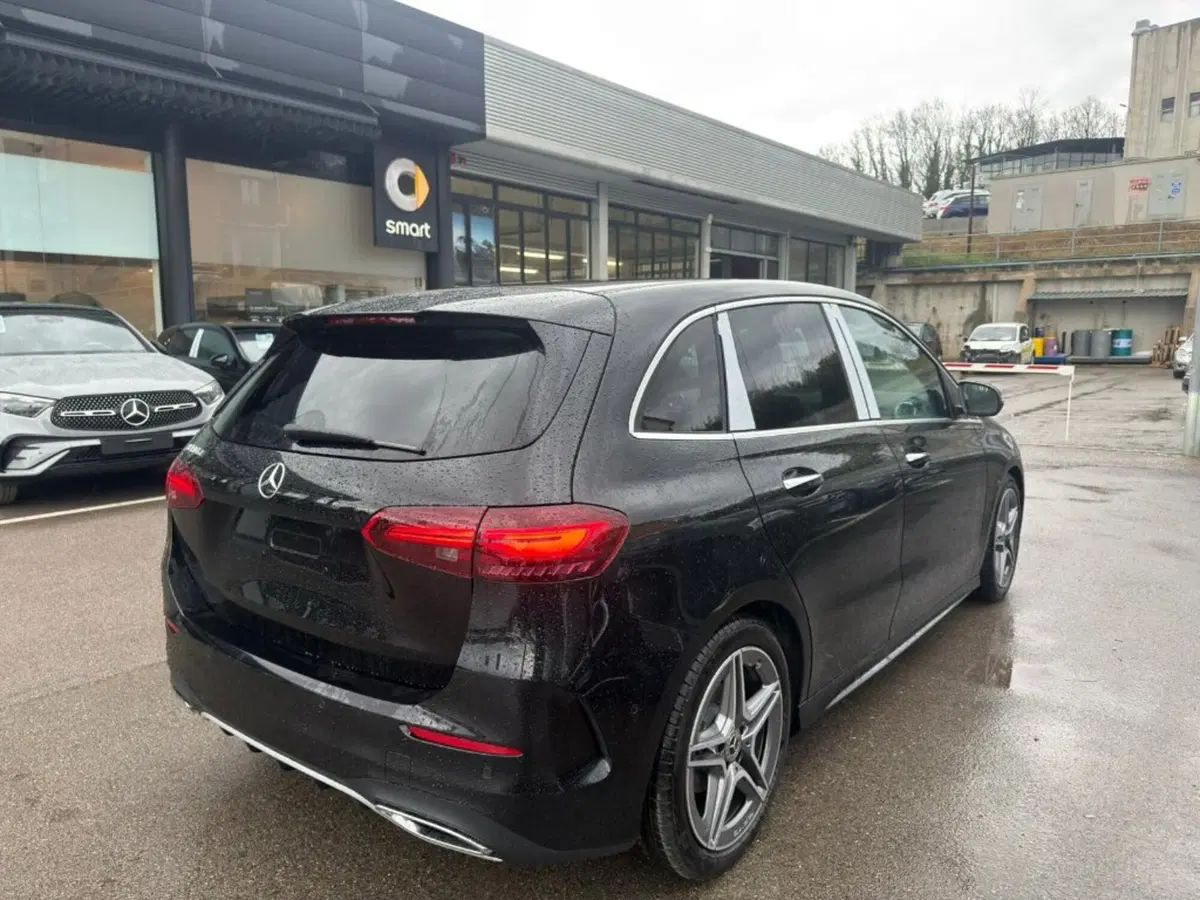 Mercedes-Benz Classe B nuova a Firenze (5)