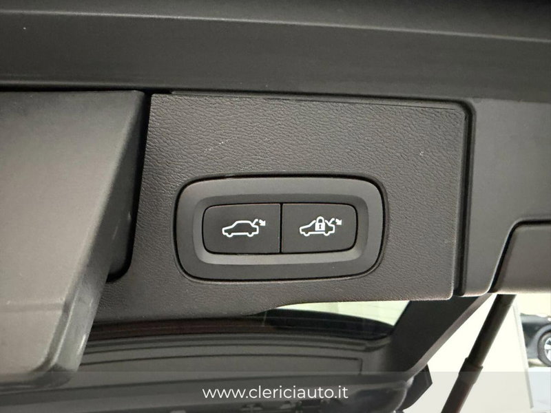 Volvo XC60 usata a Como (19)