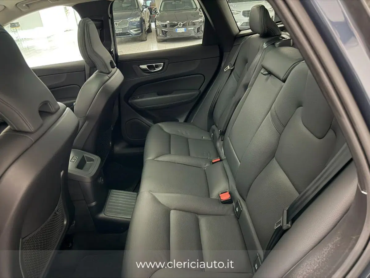 Volvo XC60 usata a Como (6)