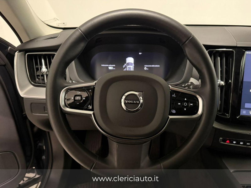 Volvo XC60 usata a Como (9)