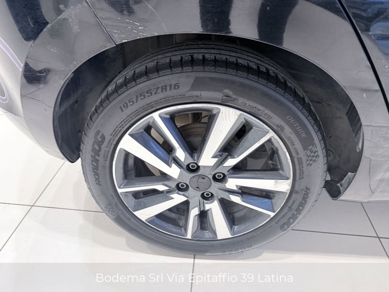 Nissan Micra usata a Latina (17)