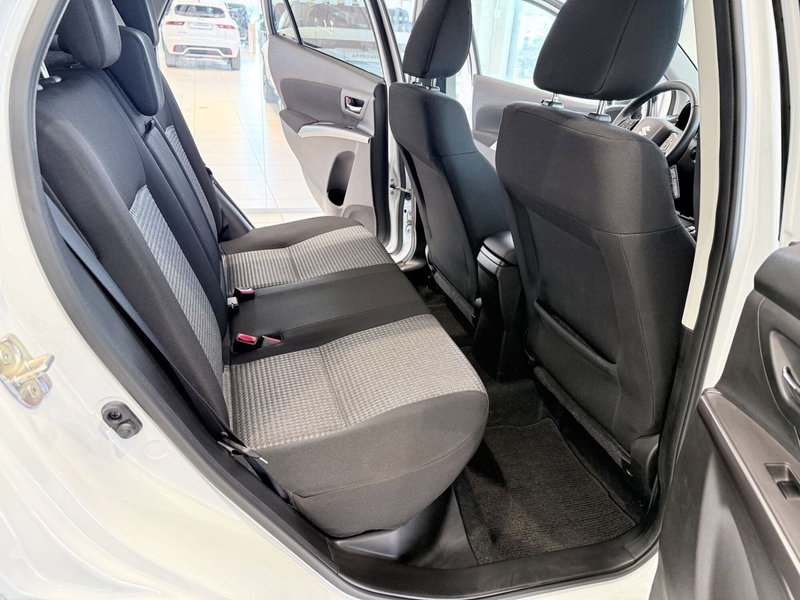 Suzuki S-Cross usata a Latina (10)