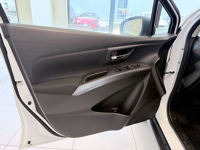 Suzuki S-Cross usata a Latina (15)