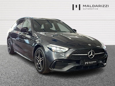 Mercedes-Benz Classe C Station Wagon 300 e phev AMG Line Premium Plus auto del 2024 usata a Lecce
