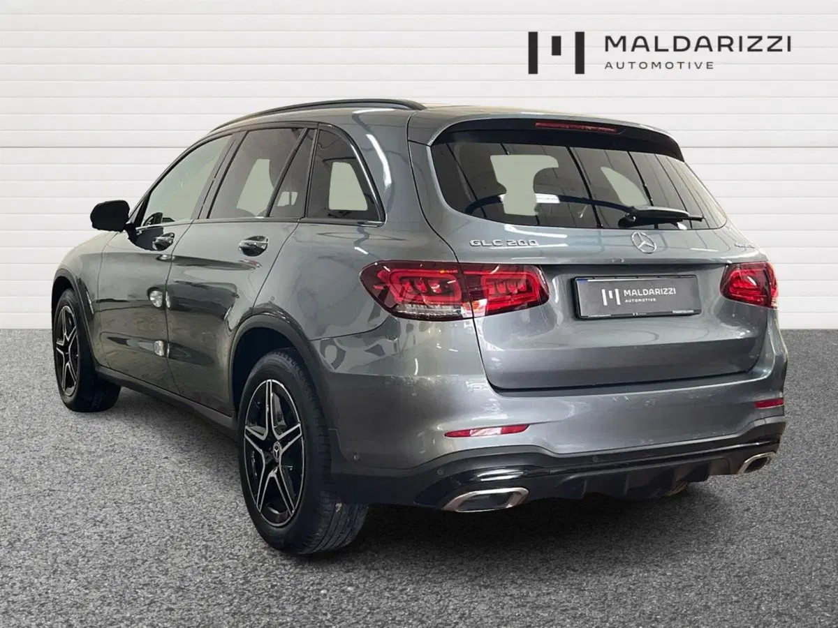 Mercedes-Benz GLC SUV usata a Bari (4)