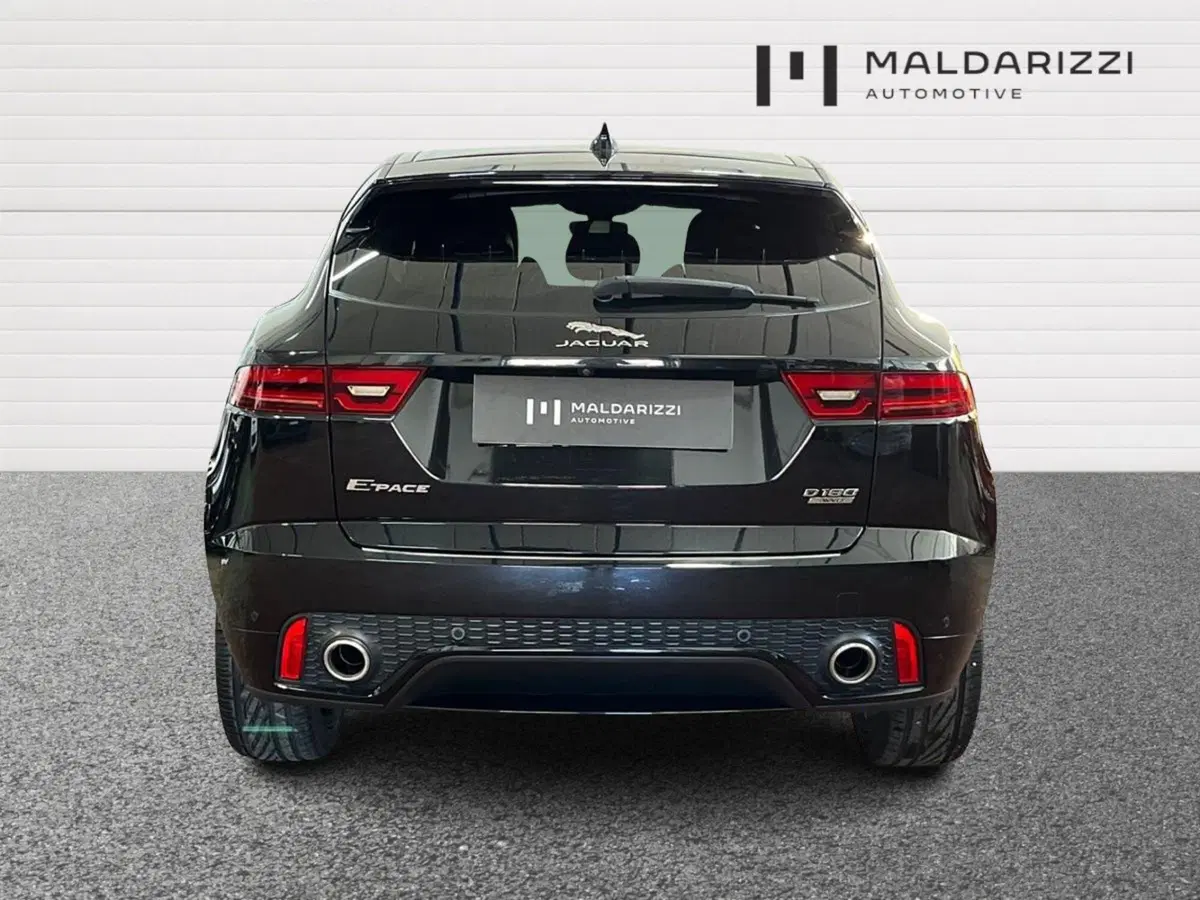Jaguar E-Pace usata a Bari (3)