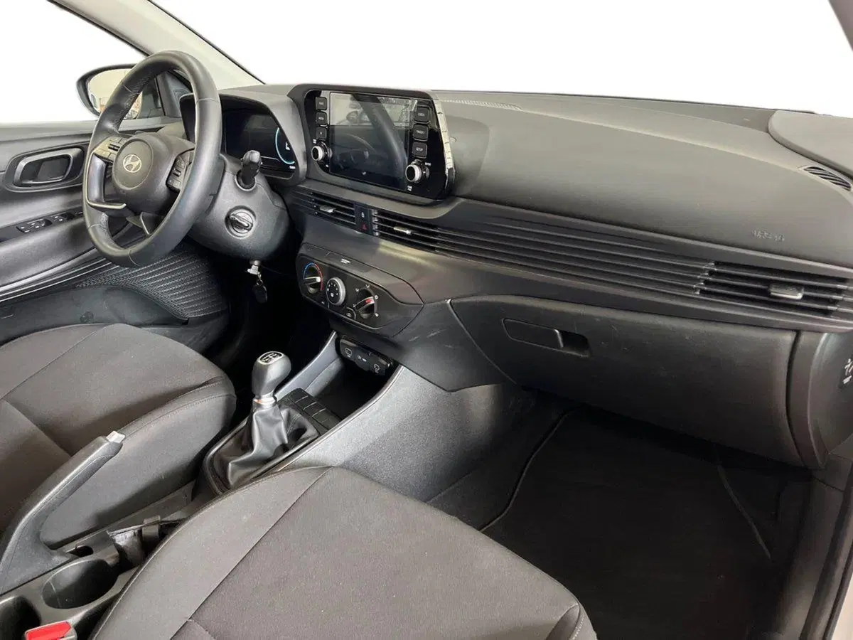 Hyundai i20 usata a Bari (9)