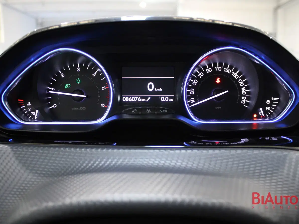 Peugeot 2008 usata a Firenze (11)