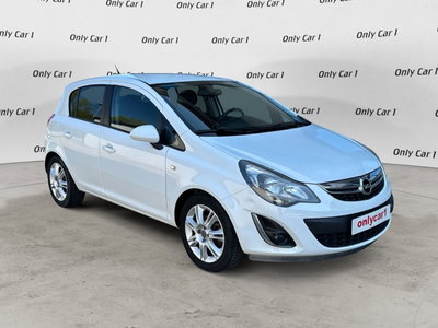 Opel Corsa Coup&eacute; 1.3 CDTI Van del 2014 usata a Poggio Renatico