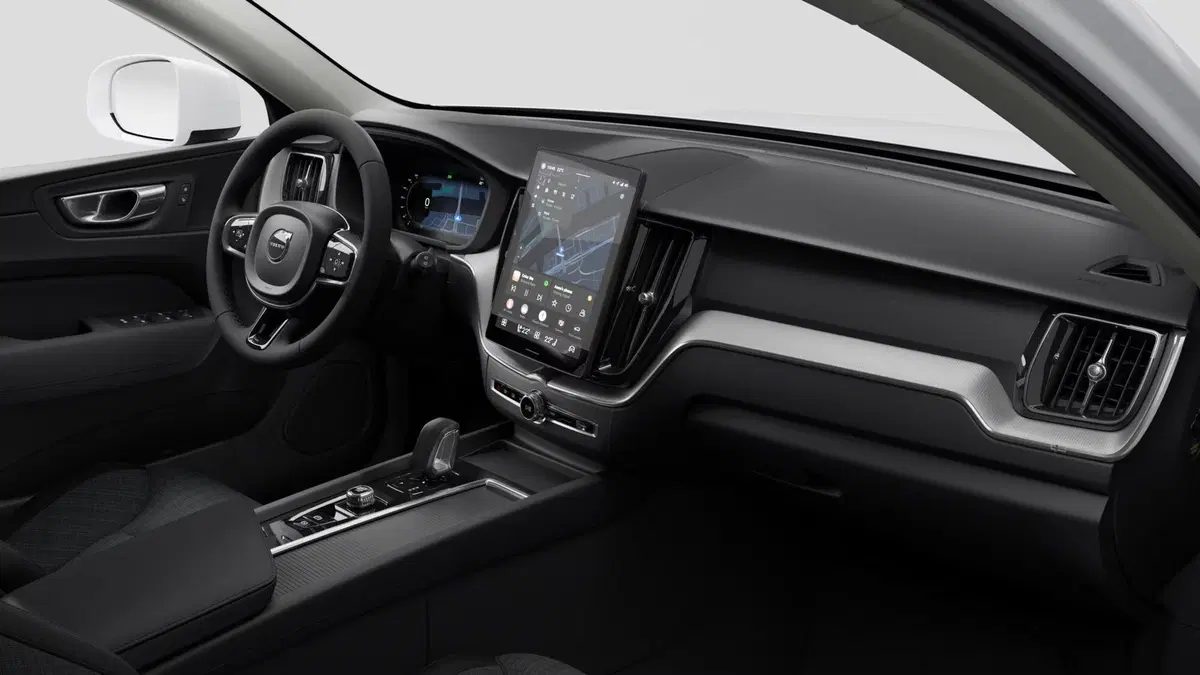 Volvo XC60 nuova a Como (7)