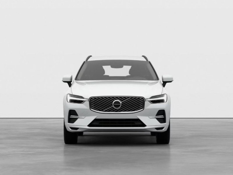 Volvo XC60 nuova a Como (2)