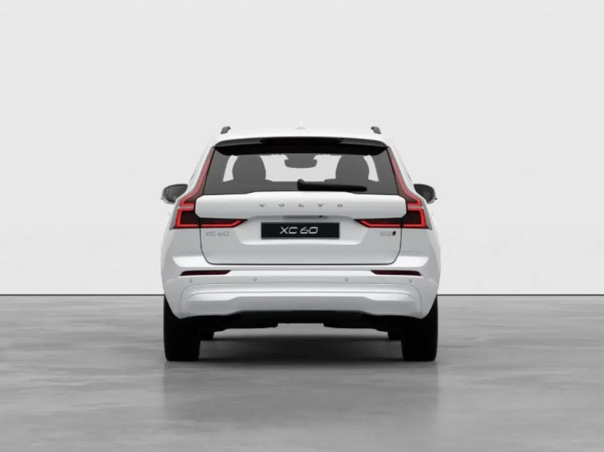 Volvo XC60 nuova a Como (5)
