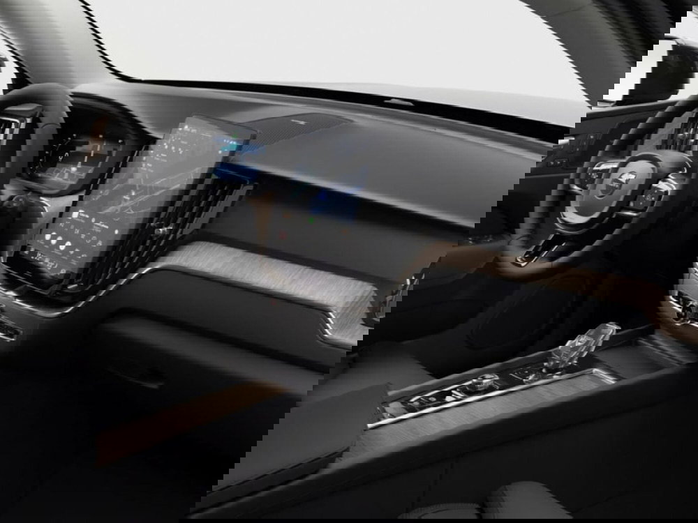 Volvo XC60 nuova a Como (6)