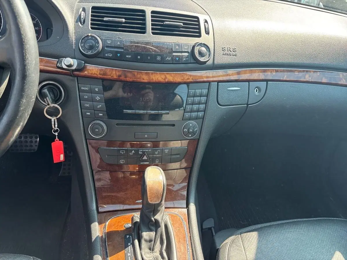 Mercedes-Benz Classe E usata a Torino (11)
