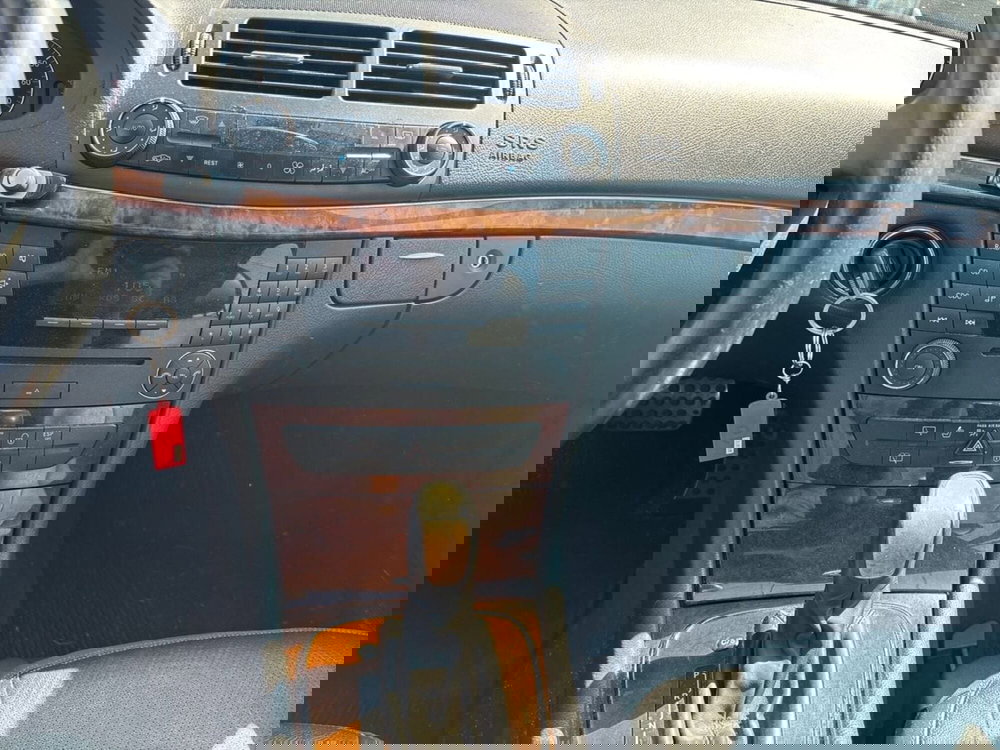 Mercedes-Benz Classe E usata a Torino (11)