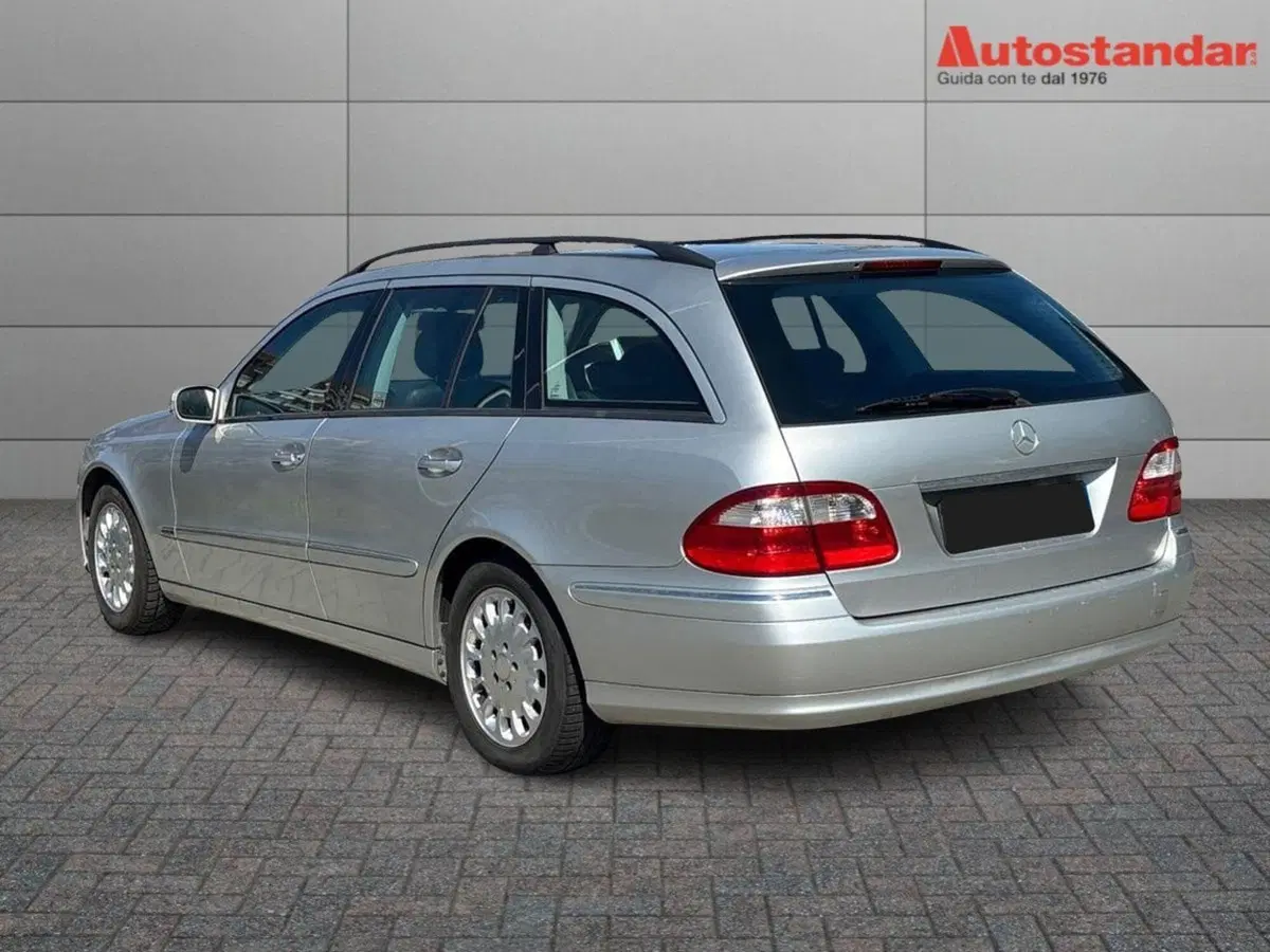 Mercedes-Benz Classe E usata a Torino (4)