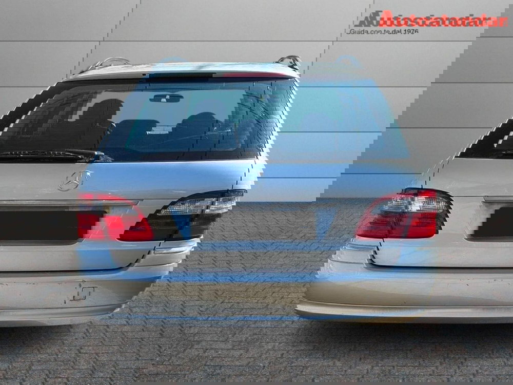 Mercedes-Benz Classe E usata a Torino (5)