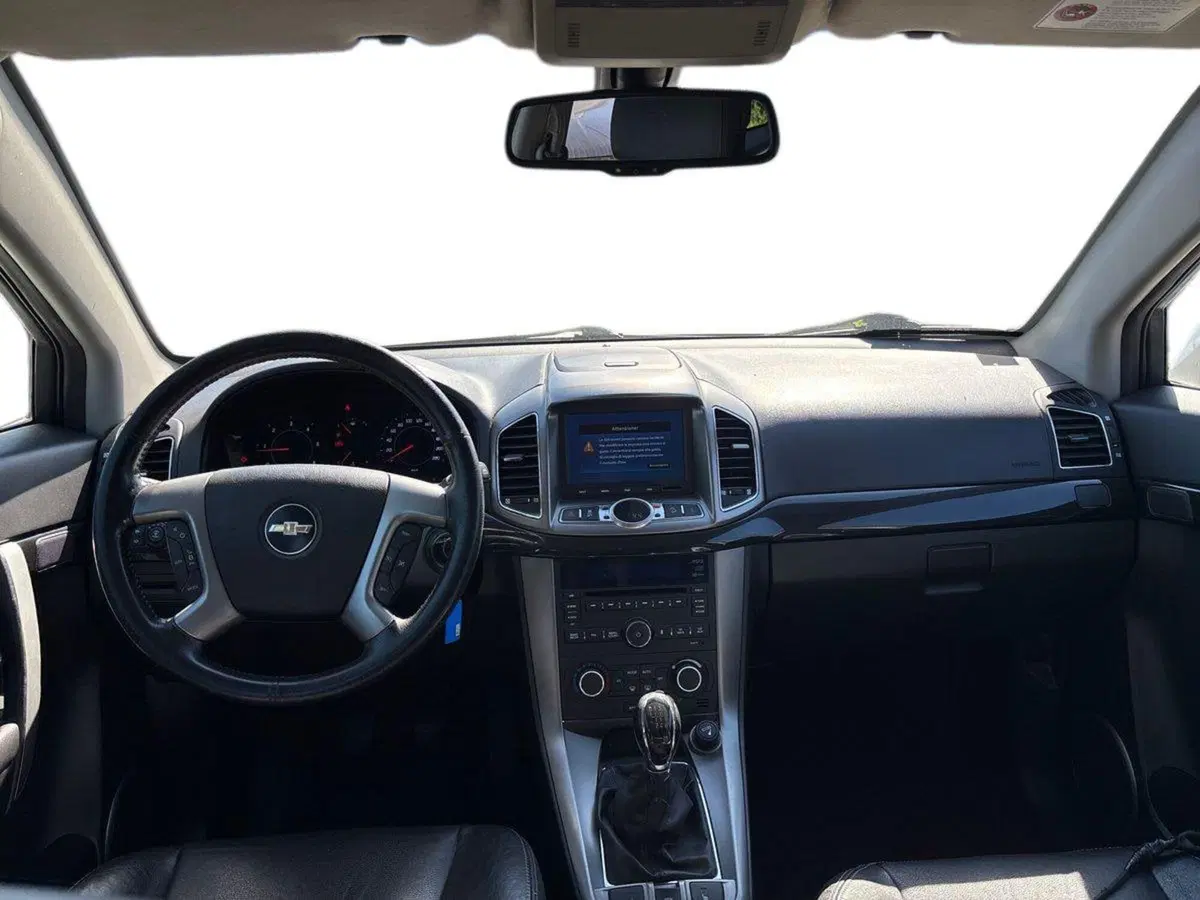 Chevrolet Captiva usata a Torino (9)